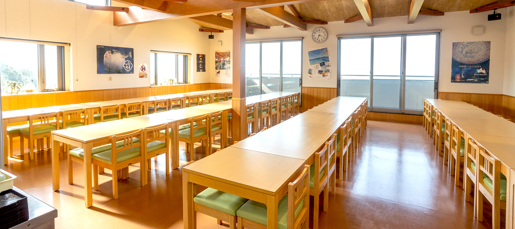 新鮮な海の幸をランチで!角島の海を味わう