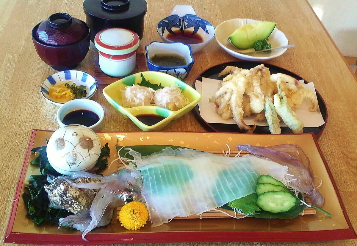 活いか（特牛イカ）御膳 （全九品）の画像